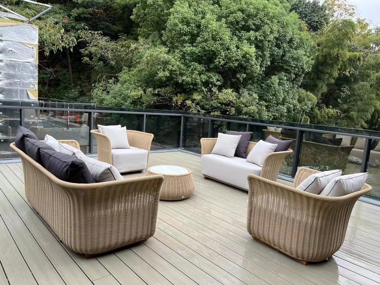 Bàn ghế sofa khung tựa lưng Đan sợi dây dù rope chân gỗ tràm