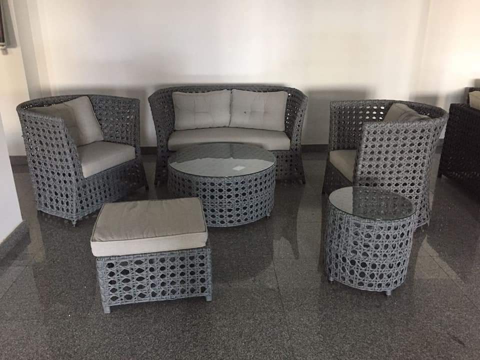 http://thienloctyfurniture.vn/noi-that-tin-phat-tong-hop-moi-nhu-cau-cho-ban-ghe-gia-may/