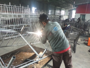 XƯỞNG GIA BÀN GHẾ THEO ĐƠN ĐẶT HÀNG 
