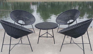 Những cách làm đẹp sân vườn nhà bạn với bàn ghế giả mây