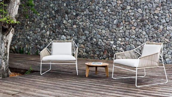 Ghế sofa mây nhựa giá rẻ có nên mua không?