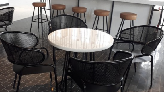Nội thất bàn ghế sofa nhựa giả mây là như thế  nào?