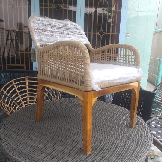 GHẾ CAFE CHÂN GỔ TEAK - NỆM VẢI POLYESTE MSP: 02