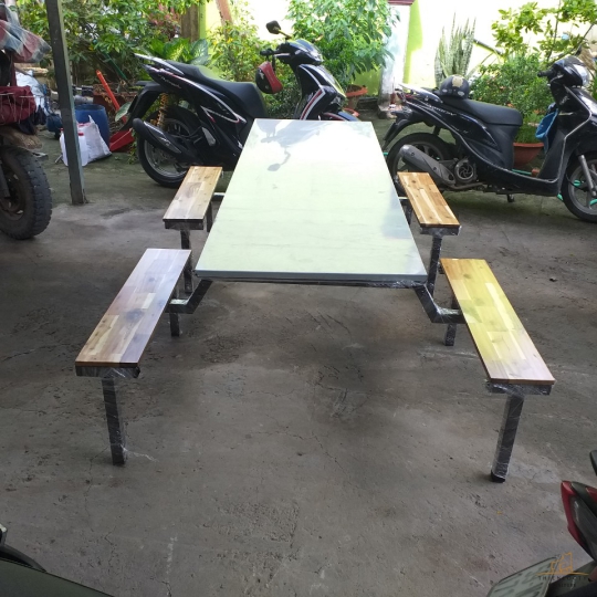 Bàn ăn công nhân thiết kế 04