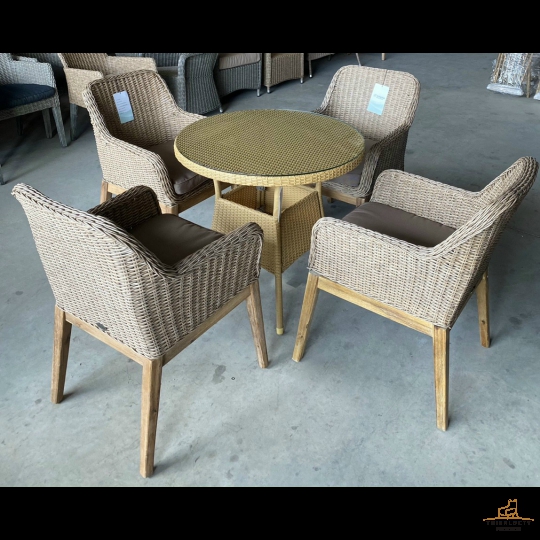 Ghê đan dây xoay tròn decor quán cfe