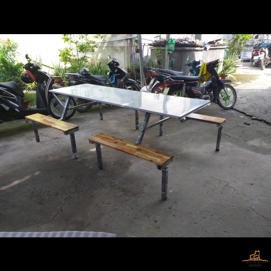 Bàn ăn công nhân thiết kế 04